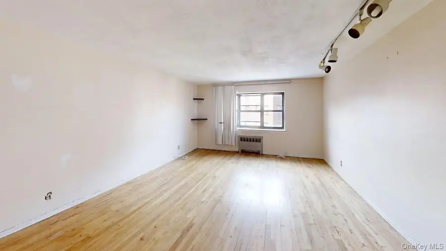 30 Fleetwood Avenue #5J, Fleetwood, NY 10552 - #3