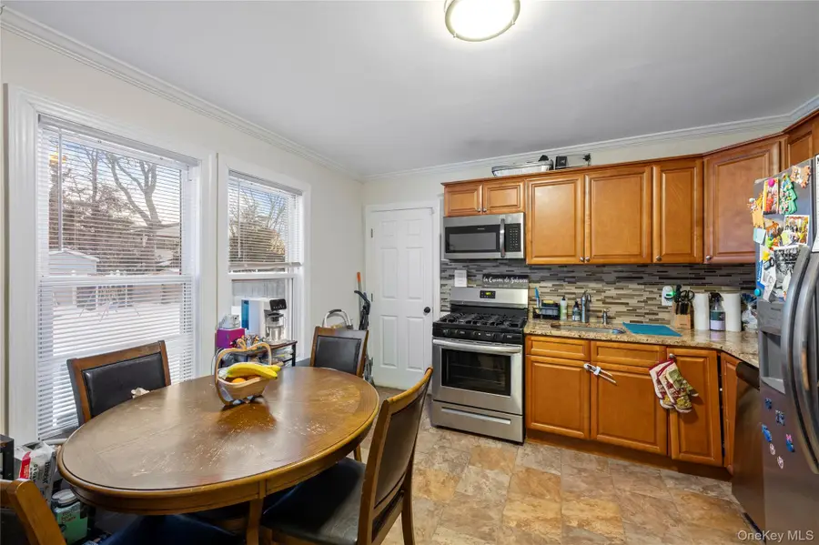 23 Pineview Boulevard, Central Islip, NY 11722 - #3