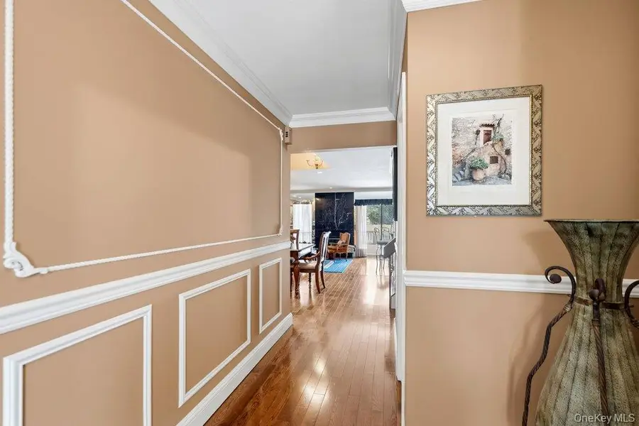 44 Country Club Drive, Jericho, NY 11753 - #2