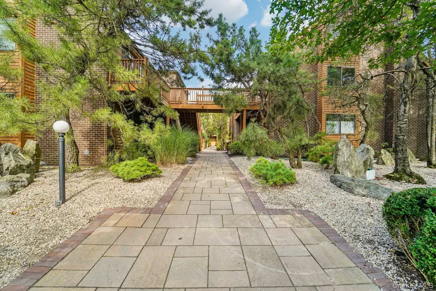 15 Greenridge Avenue #16, White Plains, NY 10605 - #2