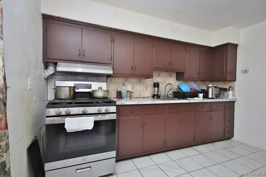 5 Highland Avenue, Suffern, NY 10901 - #3