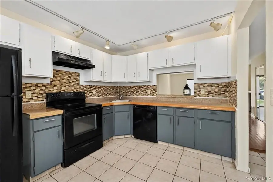 19 Moore Lane #11B, Washingtonville, NY 10992 - #2