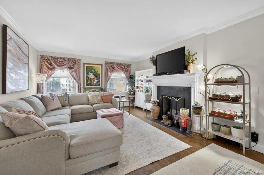 360 Stewart Avenue #2B, Garden City, NY 11530 - #3