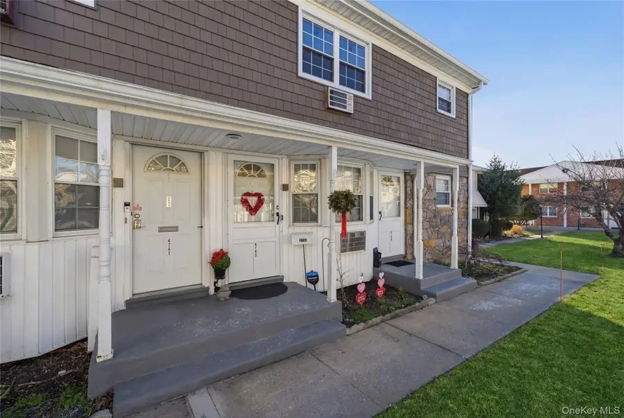 4743 Wilshire Lane #4743, Oakdale, NY 11769 - #2