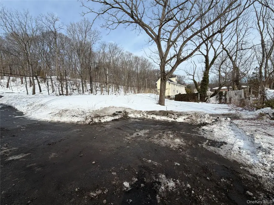 300 Woodbury Road, Woodbury, NY 11797 - #2