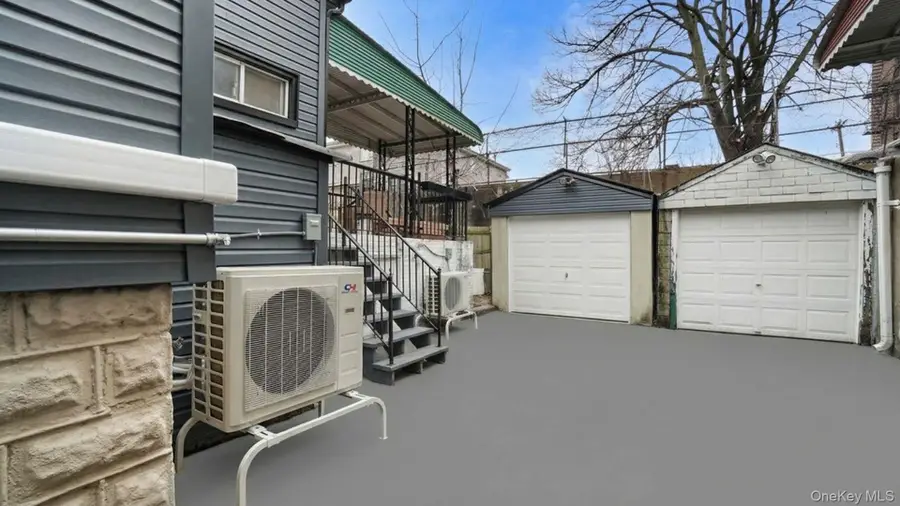 4365 De Reimer Avenue, Bronx, NY 10466 - #3