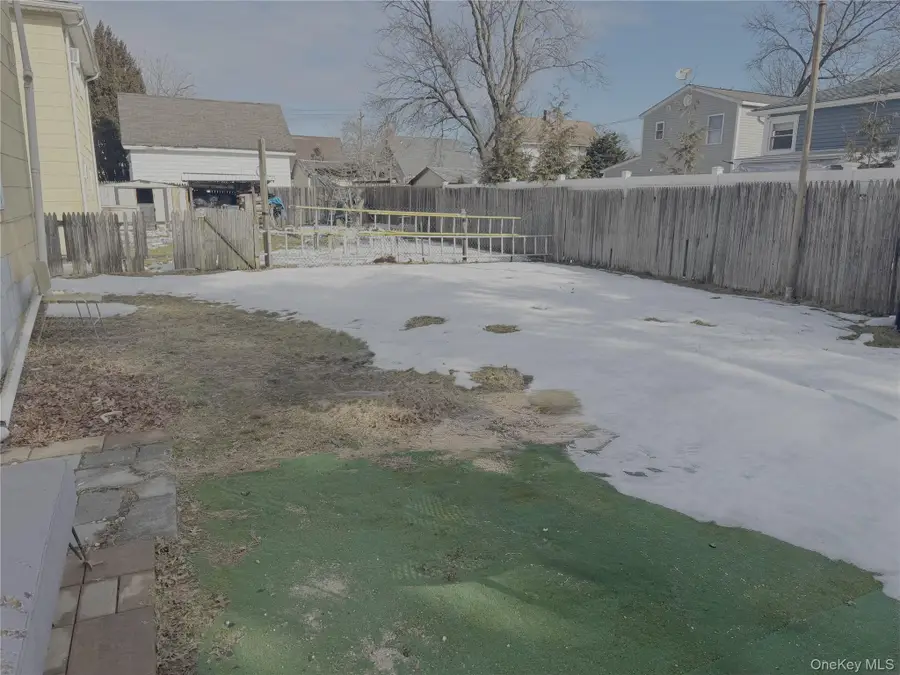 Address Withheld By Seller, Westbury, NY 11590 - #2