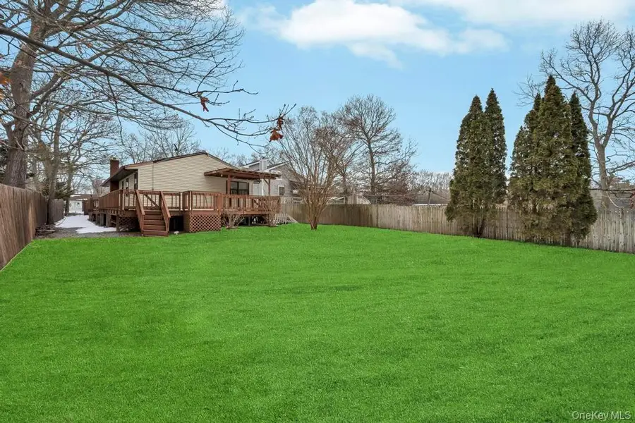 427 Helene Avenue, Shirley, NY 11967 - #3