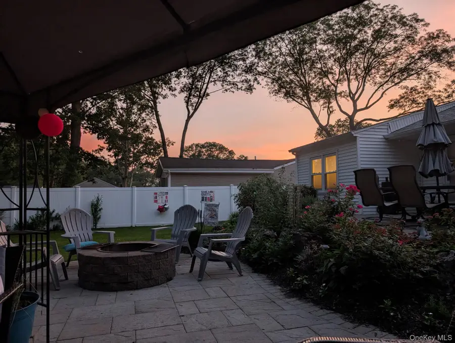 362 Easton Street, Ronkonkoma, NY 11779 - #3