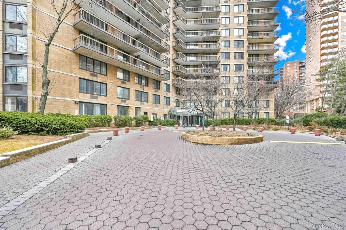 13835 Elder #Penthouse F, Flushing, NY 11355 - #1