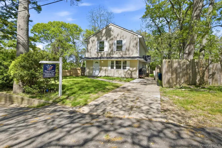 7 Rutland Road, Mastic, NY 11950 - #2
