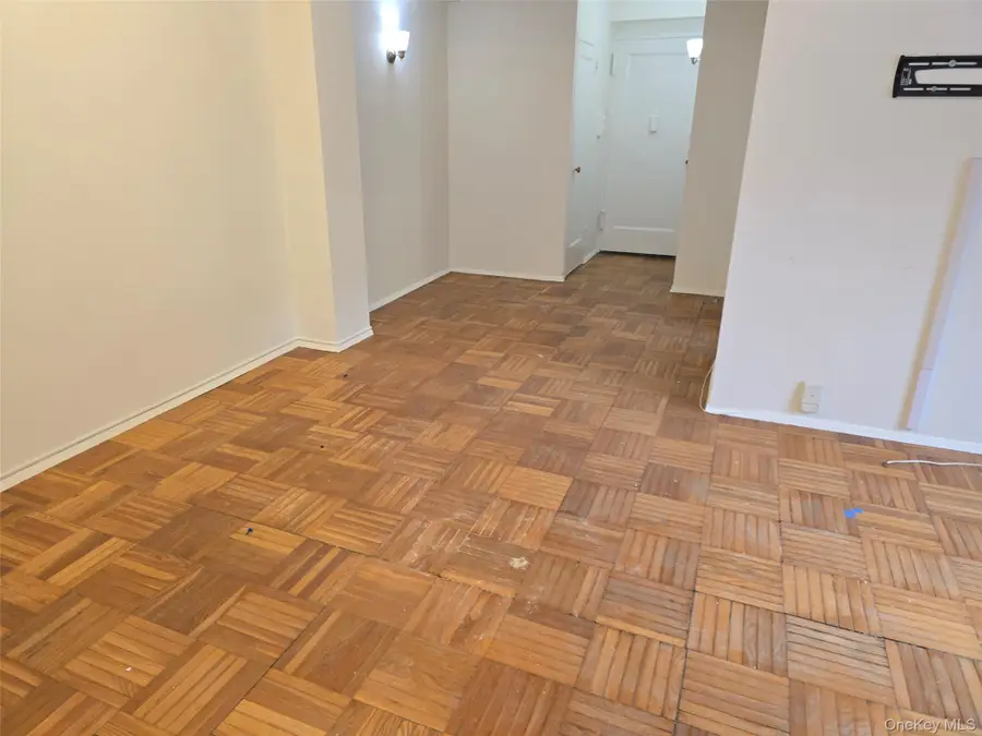 1530 Metropolitan Avenue #1E, Bronx, NY 10462 - #2