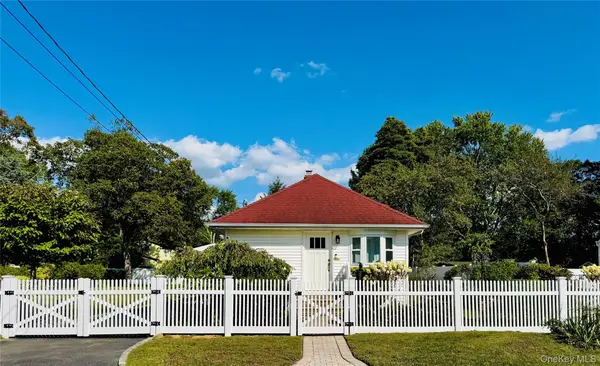 83 Vanderbilt Avenue, West Babylon, NY 11704