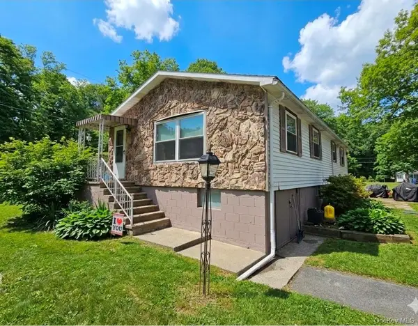 3 Mary Drive, Bloomingburg, NY 12721