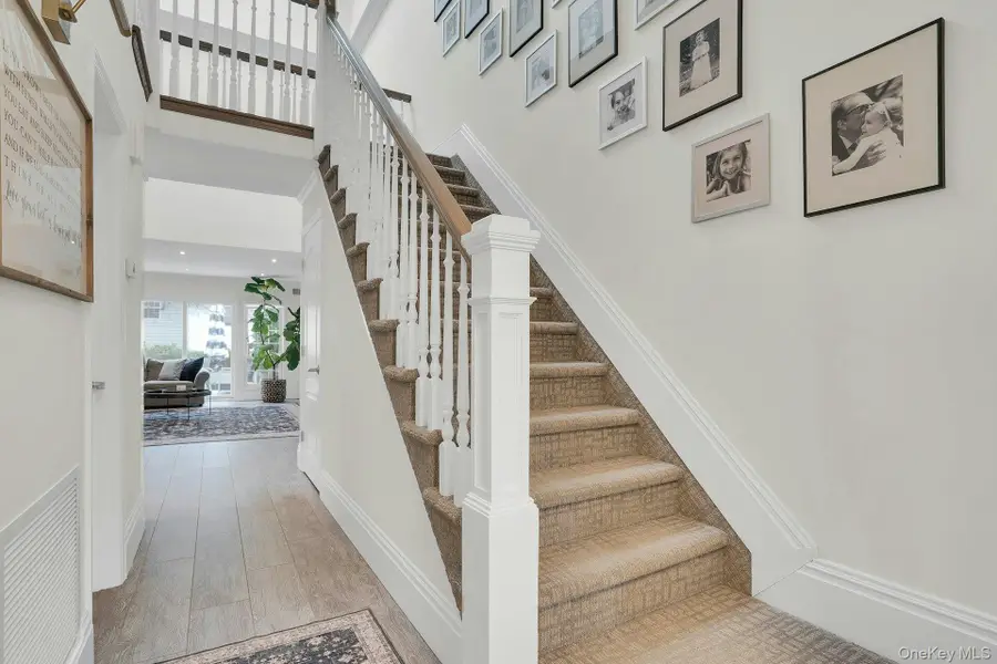 54 Estate Court #54, Woodbury, NY 11797 - #2