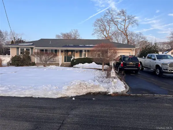 99 Brunswick Road, Ronkonkoma, NY 11779