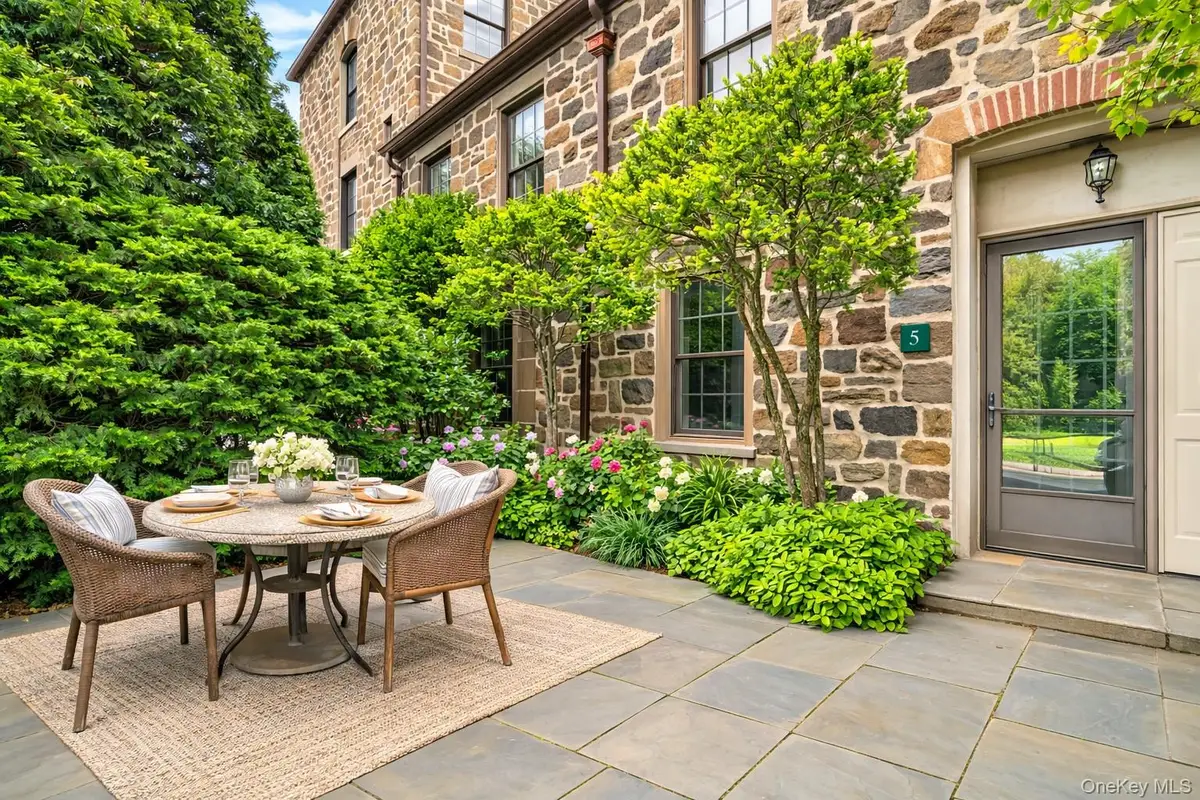 341 Furnace Dock Rd #5, Cortlandt Manor, NY 10567 - #1