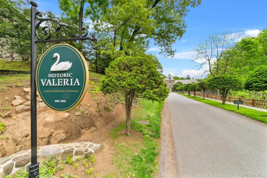 341 Furnace Dock Rd #5, Cortlandt Manor, NY 10567 - #2