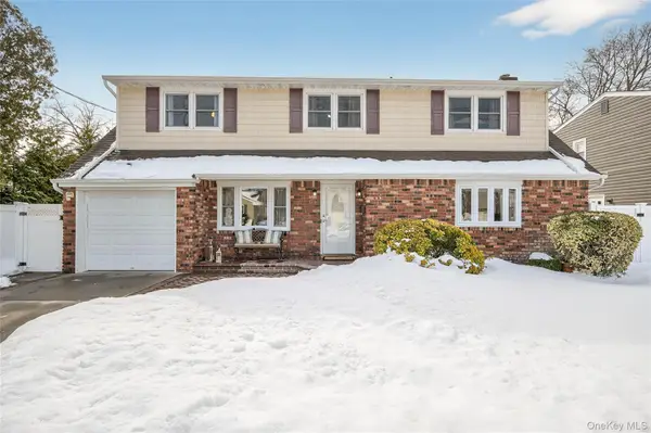 84 Ohio Avenue, Massapequa, NY 11758