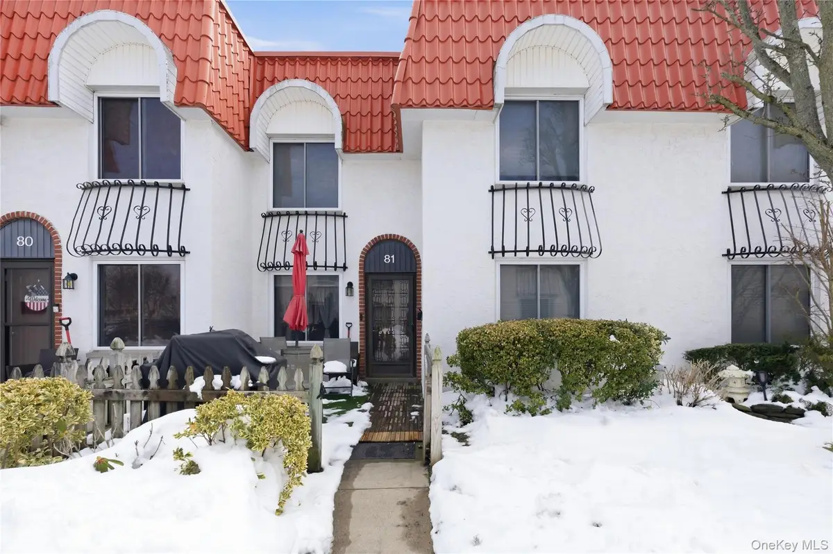 81 Alhambra Drive, Oceanside, NY 11572 - #1