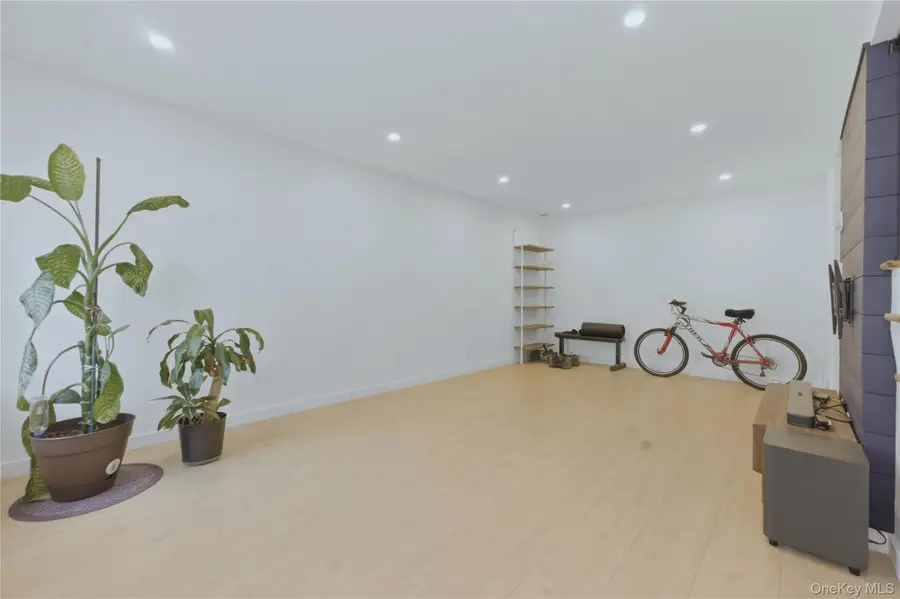 81 Alhambra Drive, Oceanside, NY 11572 - #3