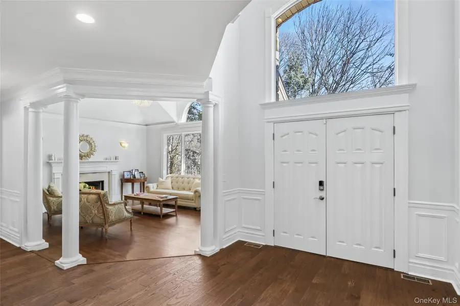 1550 Laurel Hollow Road, Laurel Hollow, NY 11791 - #3