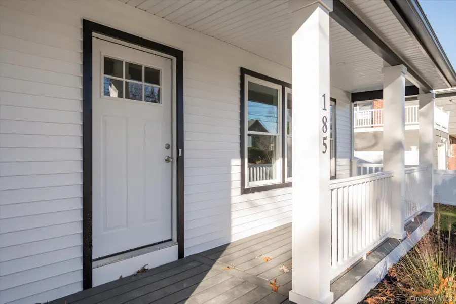 6 Gail Grace Court, Copiague, NY 11726 - #3