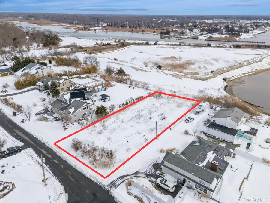 499 Grove Avenue, Patchogue, NY 11772 - #3