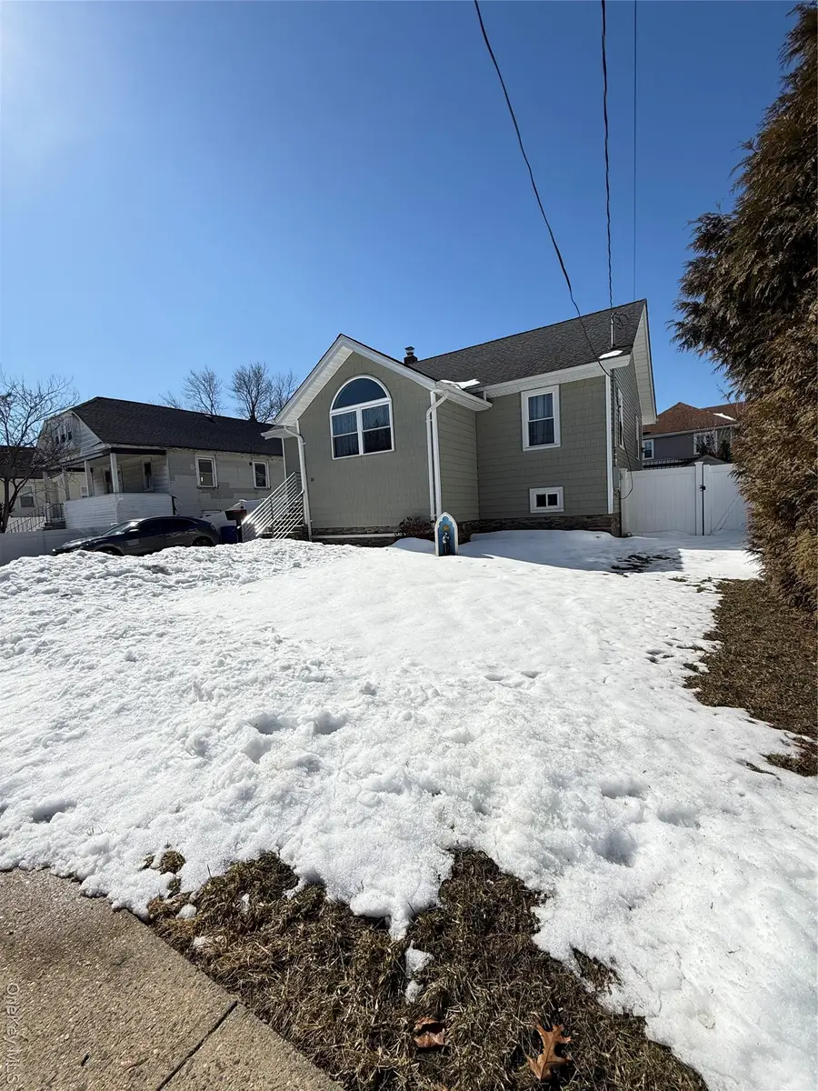 16 Sportsmans Avenue, Freeport, NY 11520 - #2