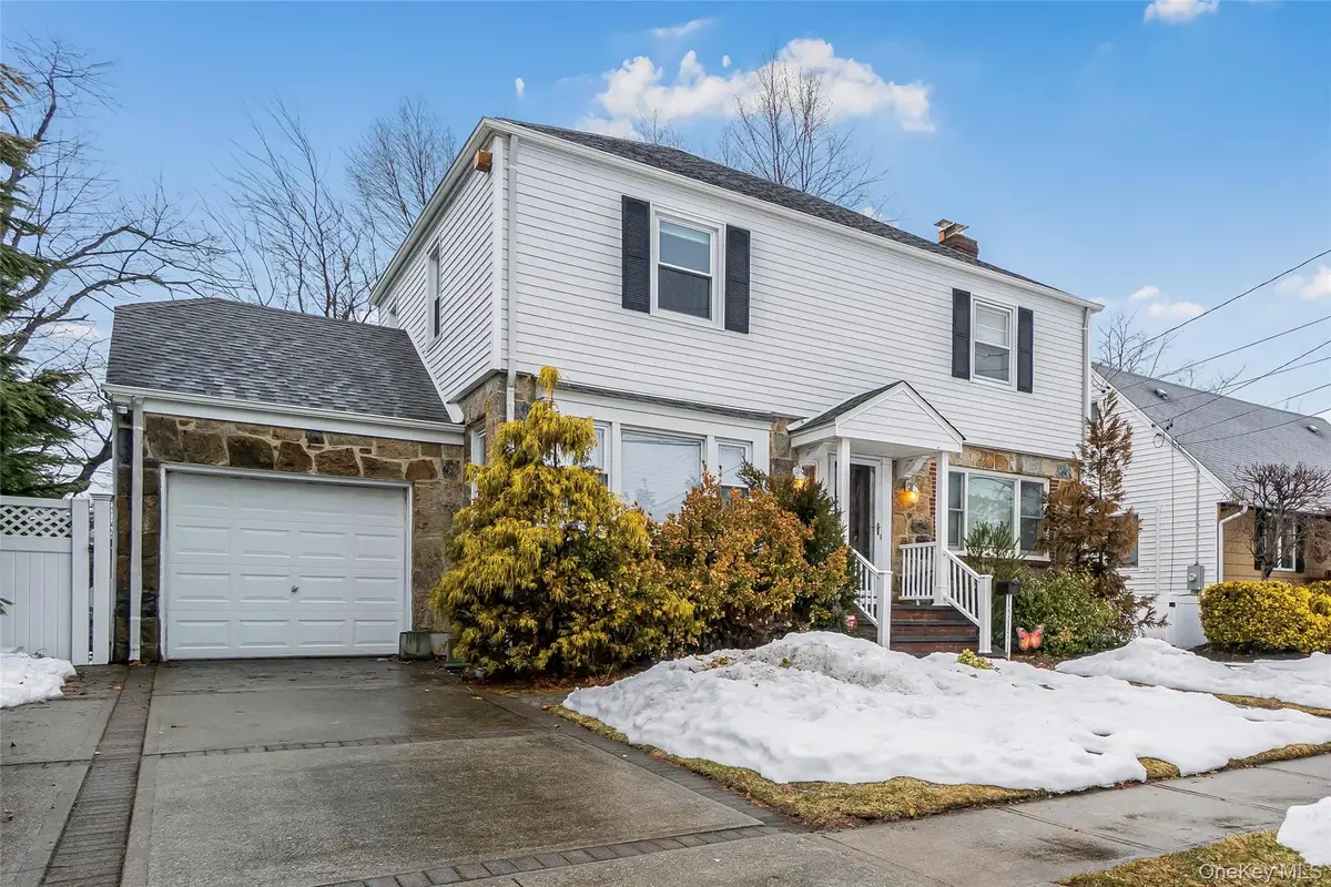 30 Gifford Avenue, Oceanside, NY 11572 - #1