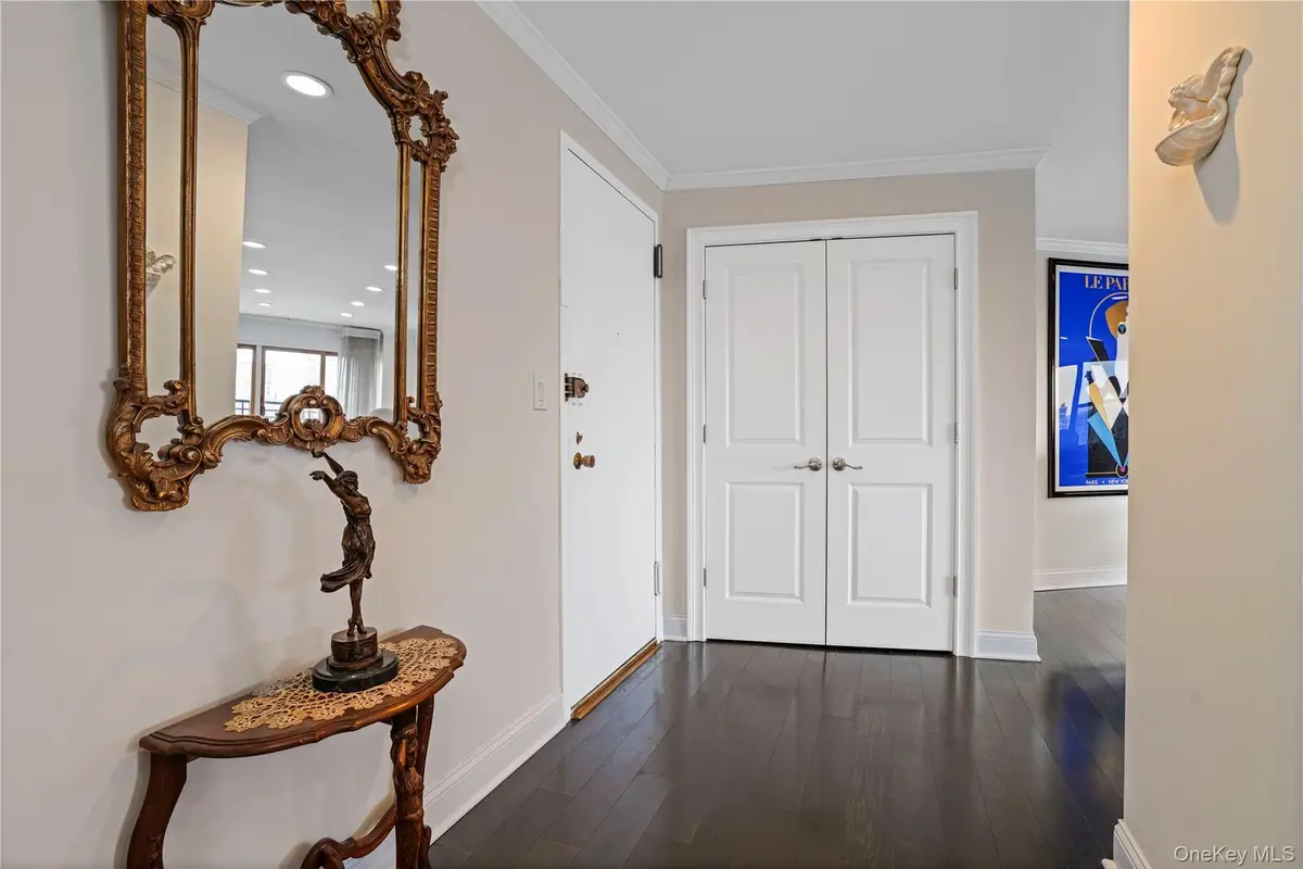 12 Old Mamaroneck Avenue #6C, White Plains, NY 10605 - #1