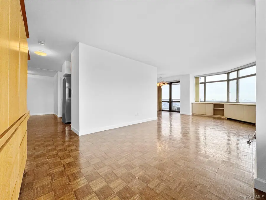 11201 Queens Boulevard #18C, Forest Hills, NY 11375 - #3