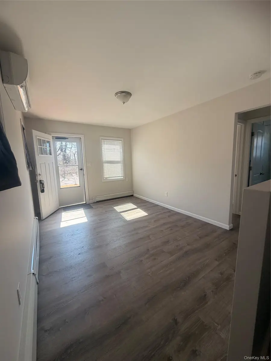 629 Lakeway Drive, West Babylon, NY 11704 - #2