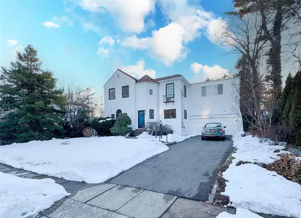 9 Ramsey Road, Great Neck, NY 11023