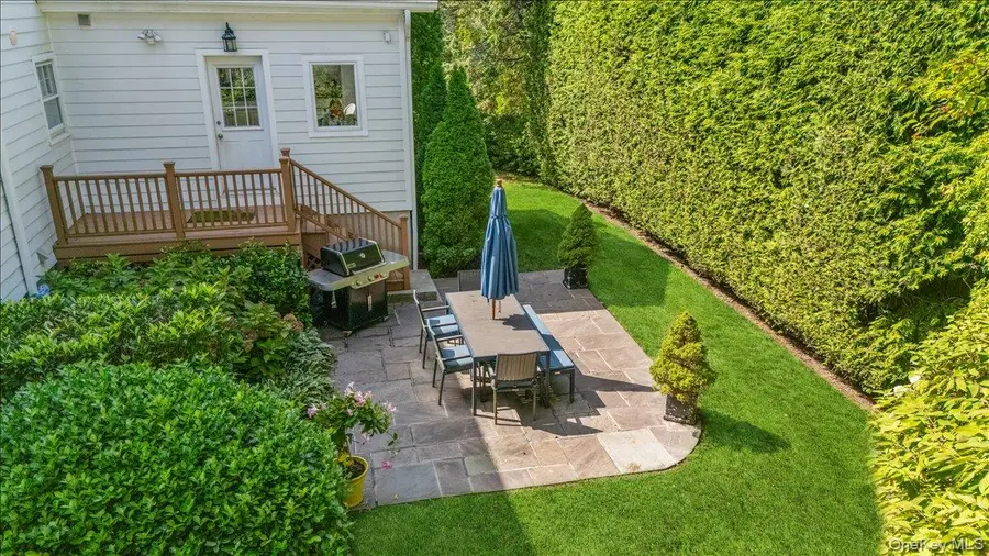 6 Rockwood Drive, Larchmont, NY 10538 - #3