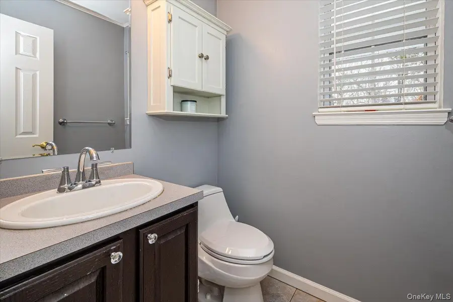 47 Cobblestone Drive, Shoreham, NY 11786 - #3