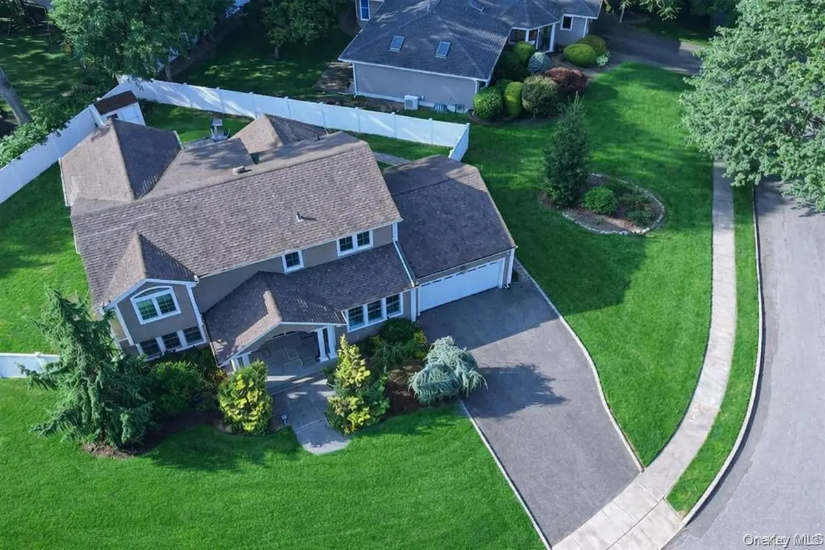 35 Moss Lane, Jericho, NY 11753 - #1