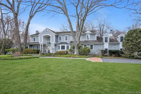 32 Old House Lane, Sands Point, NY 11050