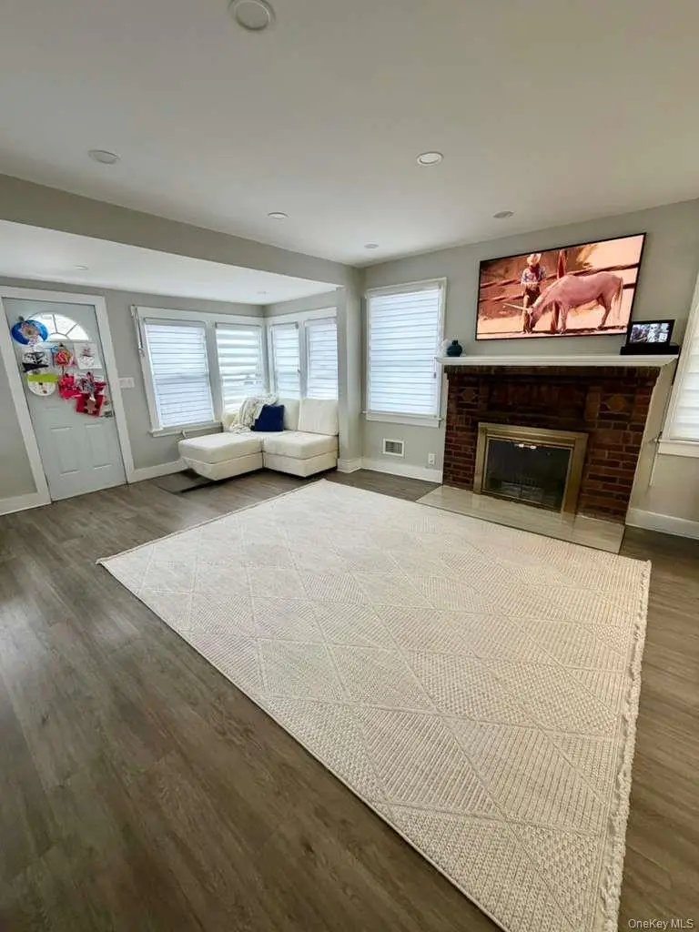 167 Beach 3rd Street, Far Rockaway, NY 11691 - #2