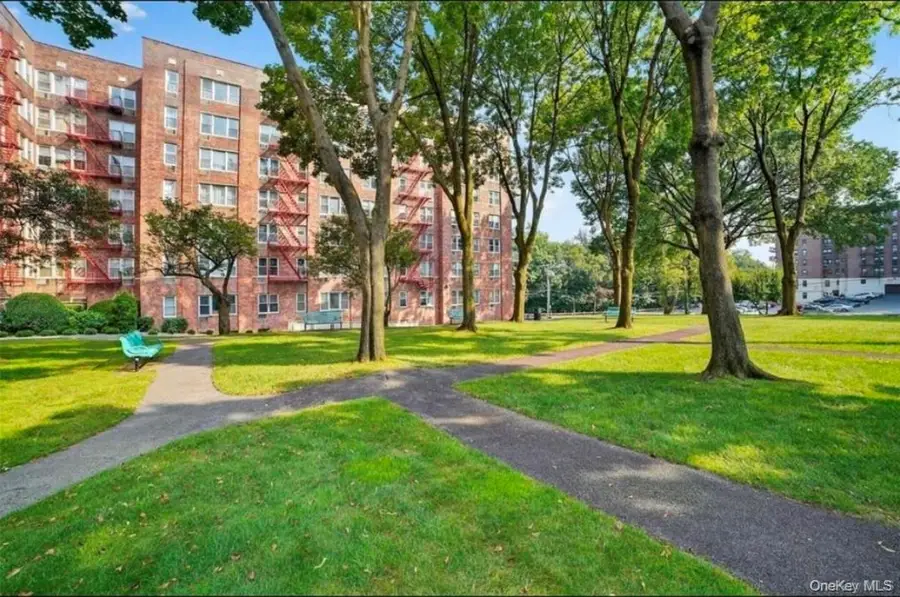 333 Bronx Rive Road #707 #707, Yonkers, NY 10704 - #3