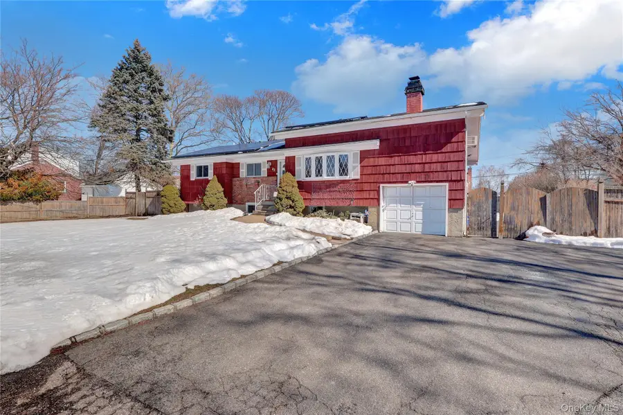 43 Westchester Avenue, West Babylon, NY 11704 - #3