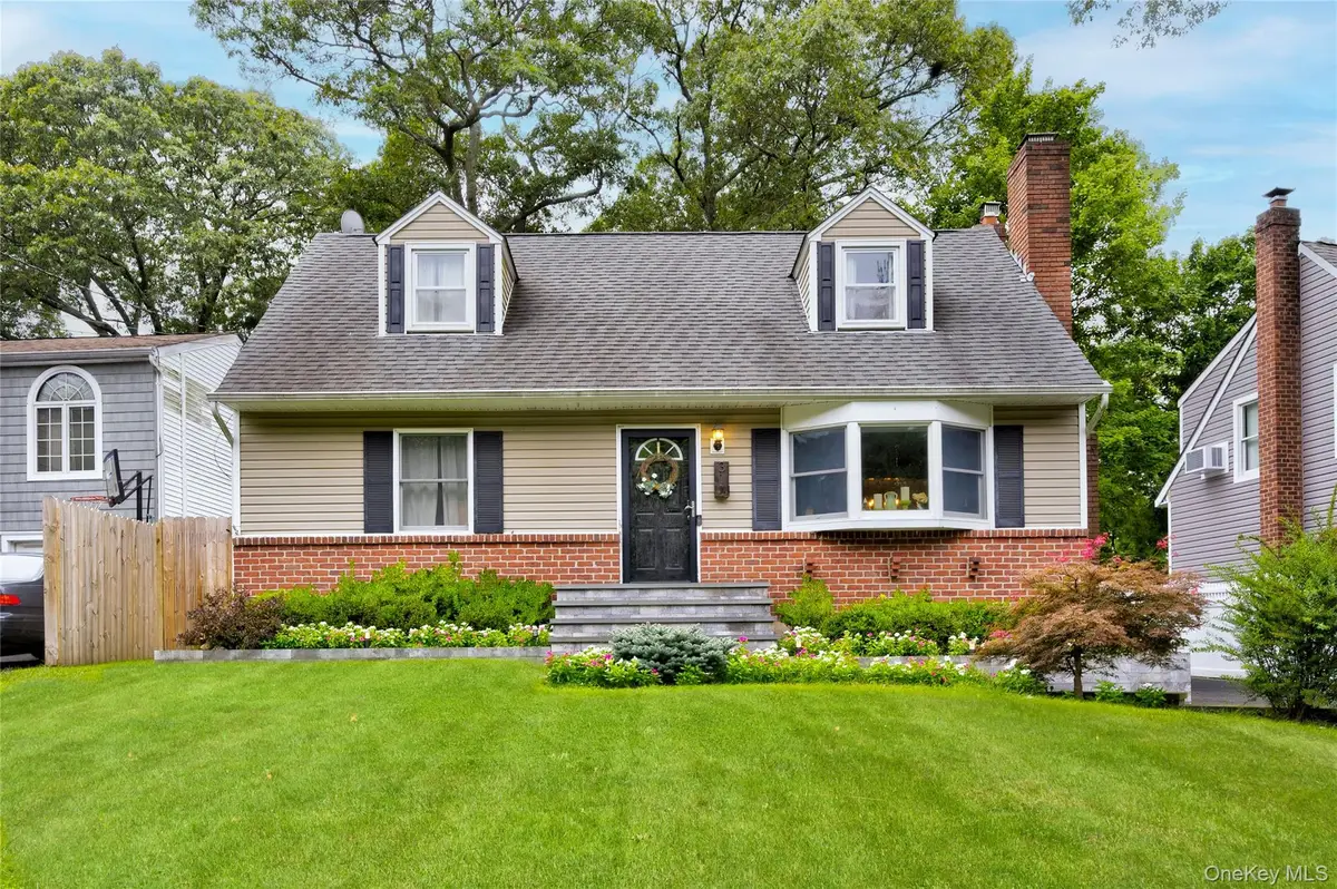 31 Circle Drive, East Northport, NY 11731 - #1