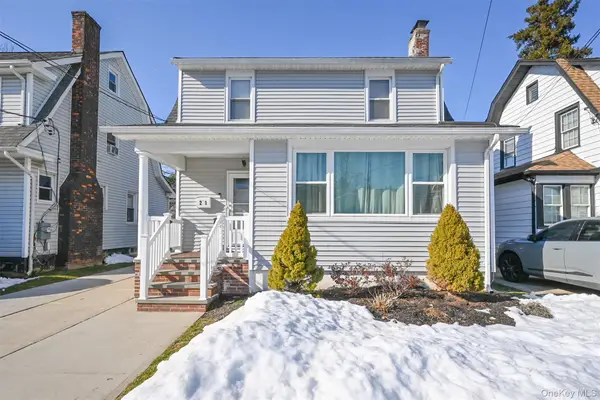 21 Dikeman Street, Hempstead, NY 11550