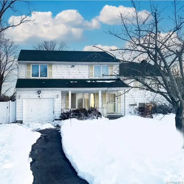 4 Karp Drive, Islip Terrace, NY 11752 - #1
