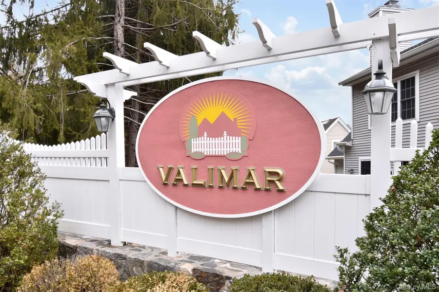 143 Classic Court, White Plains, NY 10603 - #3