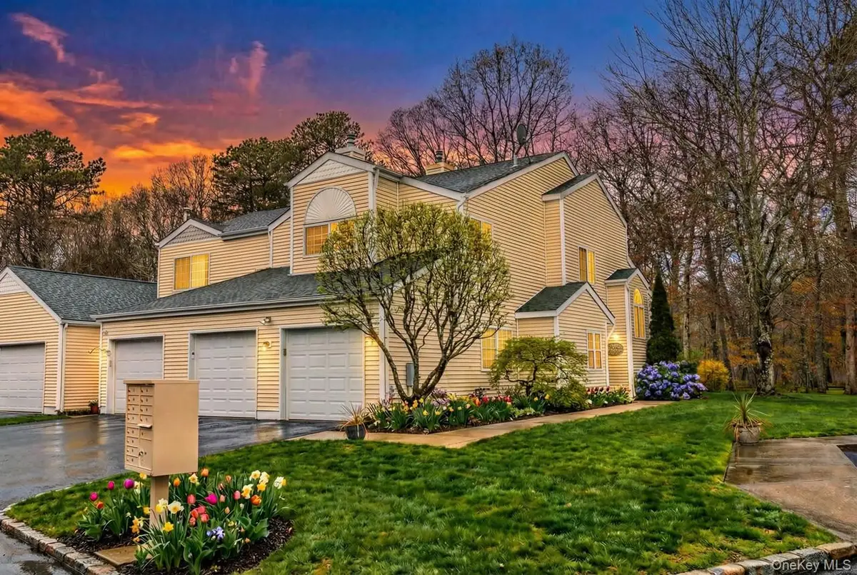 168 Gothic Circle, Manorville, NY 11949 - #1