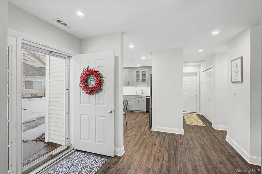 168 Gothic Circle, Manorville, NY 11949 - #3