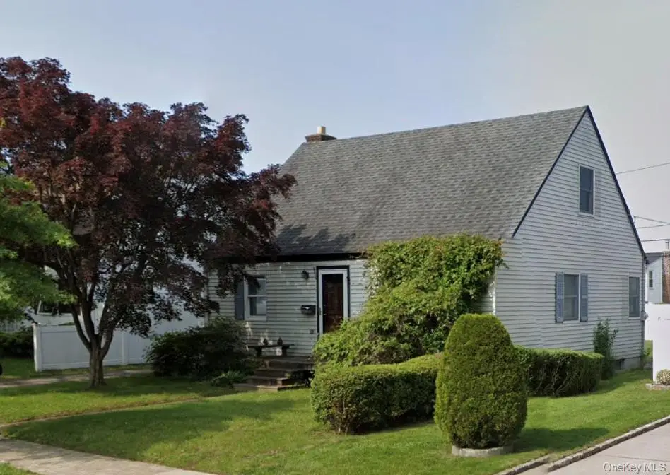 222 Cornwell Avenue, Williston Park, NY 11950 - #1