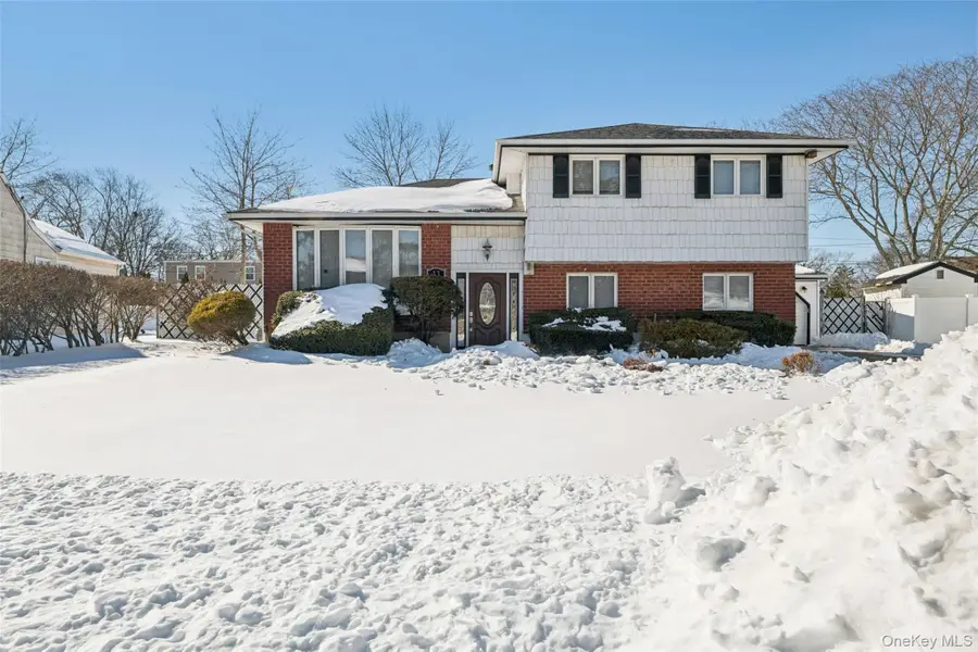 33 Fairlawn Lane, Centereach, NY 11720 - #3