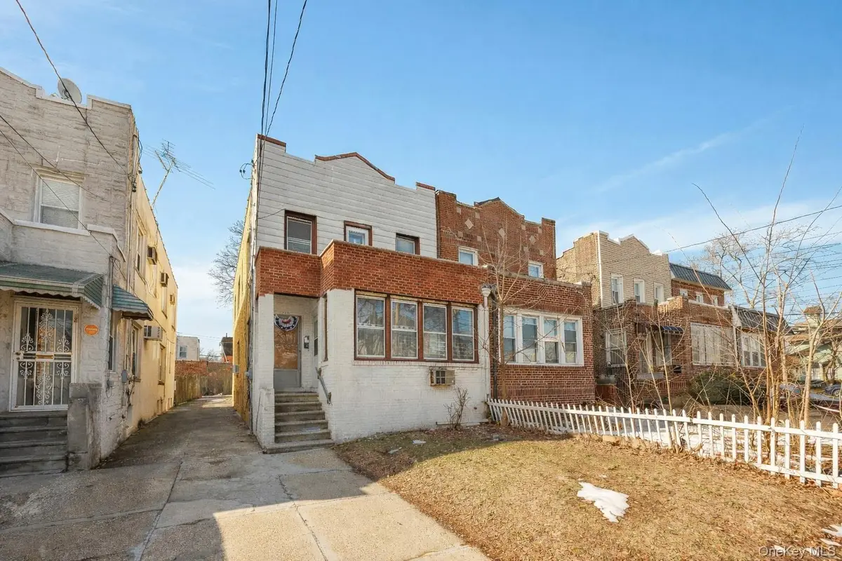 2335 Yates Avenue, Bronx, NY 10469 - #1